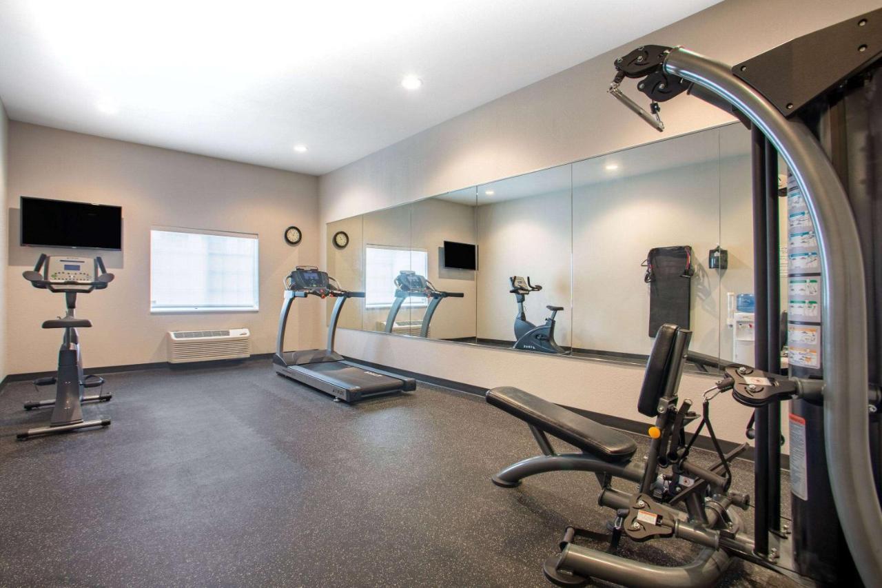 Microtel Inn & Suites By Wyndham Liberty Ne Kansas City Area 외부 사진